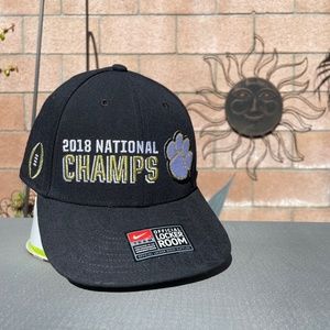 NIKE CLEMSON TIGERS FOOTBALL 2018 CHAMPIONS BASEBALL CAP HAT LOCKER ROOM